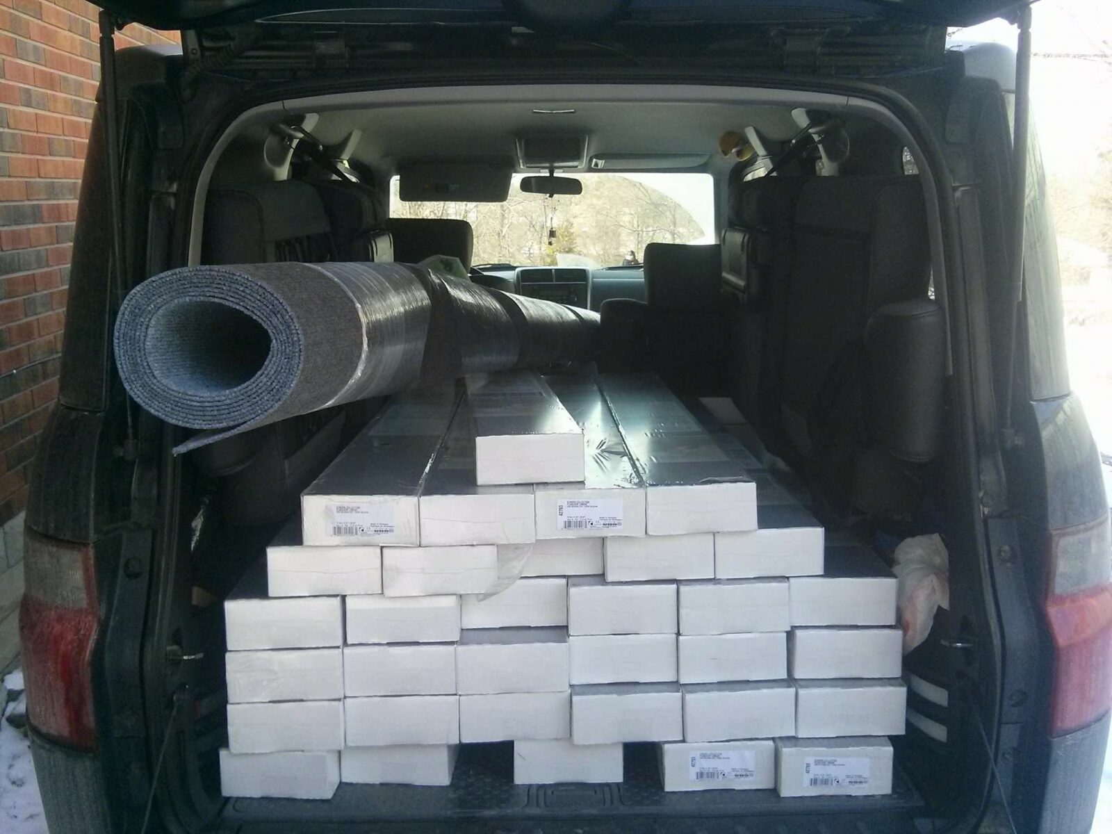 Honda Element Interior 40 boxes of laminate flooring can fit inside the Cargo Area 2