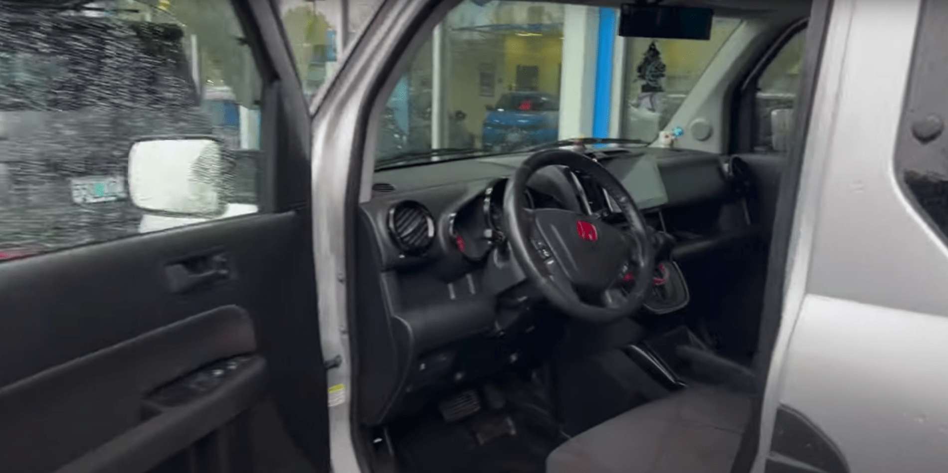 Nick Stice's Honda Element is Marvelously Rare SC Interior