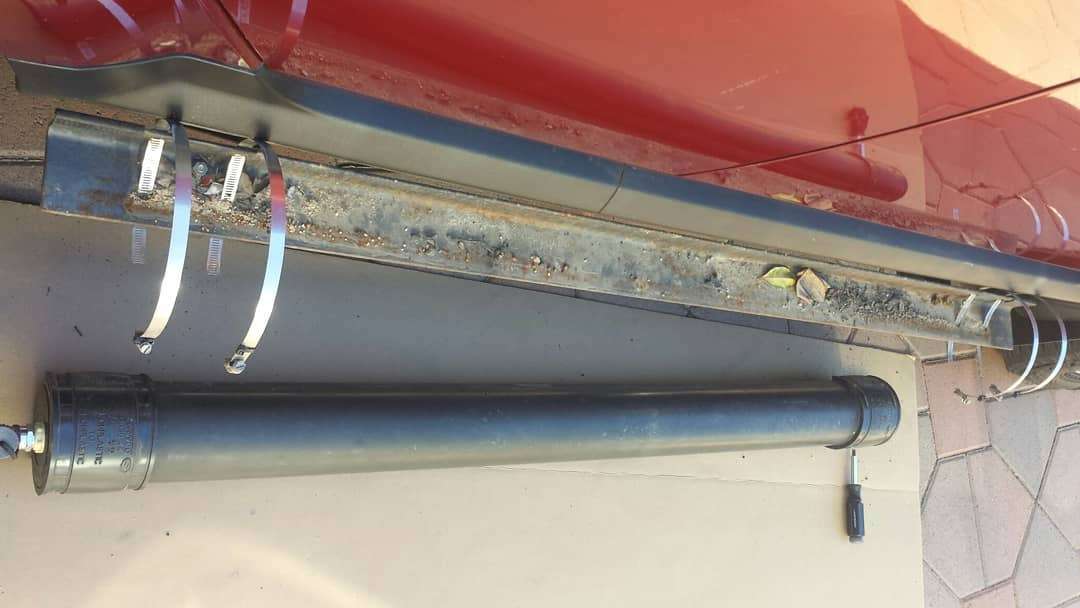 partsbeen_Honda Element Pressurized Solar Water Tanks that Double as Side Steps_14