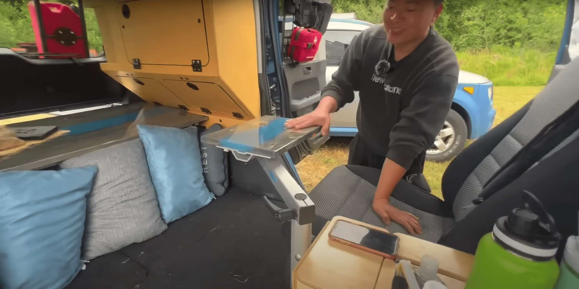 Dat Trans well thought out honda element is spectacular table