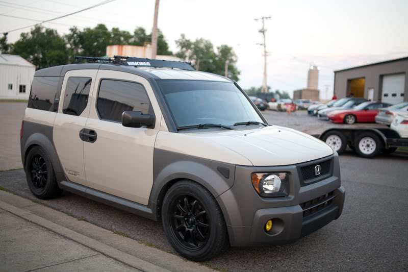 2005 khaki cream honda element lowered black wheels rims tints banner yakima roof rack yellow fogs