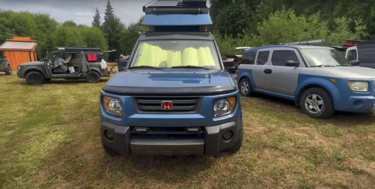 Dat Trans well thought out honda element is spectacular front end